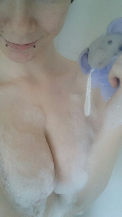 cumsumption:  SHIET! I totally forgot I took this. But yeah! The best use for bubbles ^^ 