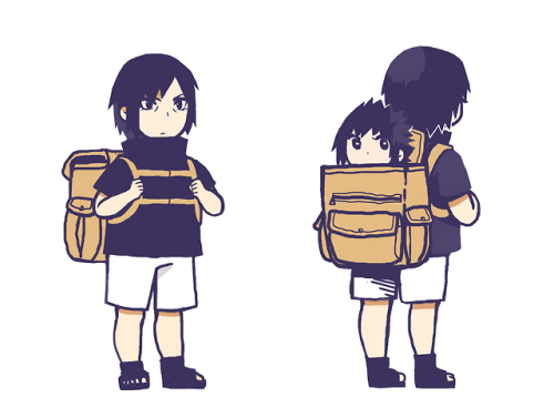 midori-n:whats in that unnecessarily big backpack Itachi