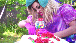 dragnifique:  Adore Delano - Party