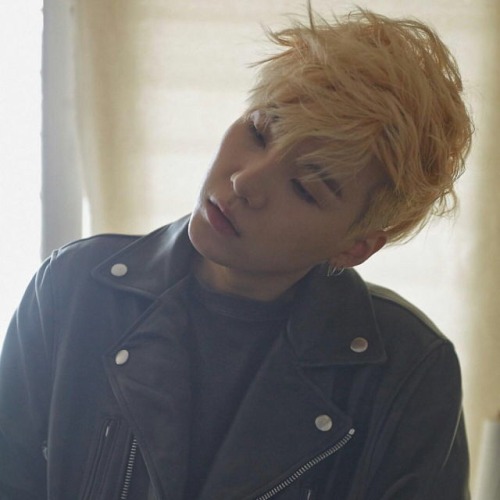 myjaebutt:yoongi x grazia
