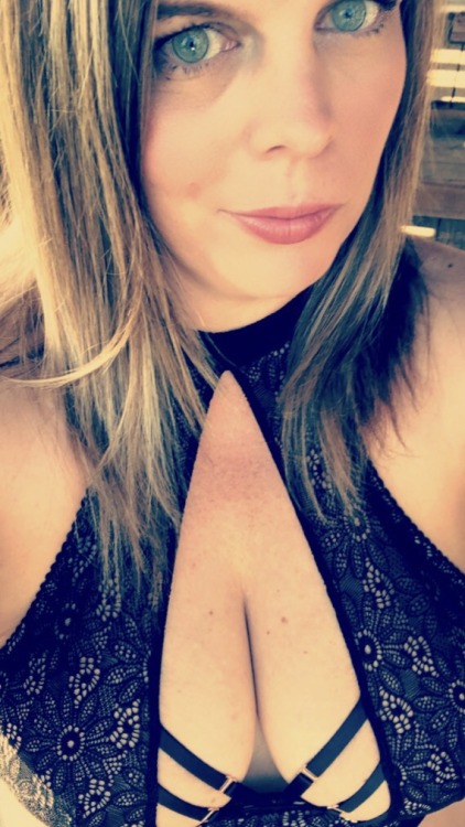 nursechick83: Double Ds for your viewing pleasure ! I sell nudes! Message me if interested !