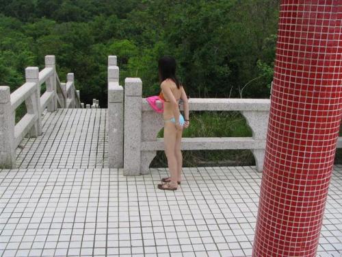 chinawife1234: 转发外拍，还不错的美女1-1