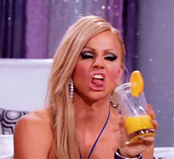 the-curse-of-pepe:  Rupaul clearly said that walking out of the stage like Kennedy did is against the rules (best lip syncs countdown) and guess who walked out of the stage and is still on the race