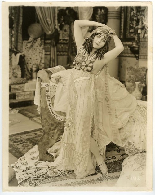 Portrait of Theda Bara in Cleopatra directed by J.Gordon Edwards, 1917