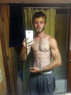 redneckbubba71:  rednecksmoker:    HUMMMMMMMMMMM!!!!! REDNECKSMOKER.TUMBLR.COM    I fuckin love skinny white trash boys. Abs that look as hard as rocks and always packin atleast 8inches. Mmmmmm fuck!!!!! 