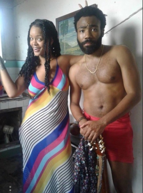 totheonedegree: eyeblogaboutnothin:Rihanna and Donald Glover in Cuba shooting a special project toge