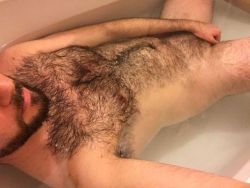 sweatyhairylickable:  http://sweatyhairylickable.tumblr.com for more hairy sweaty dudes!   