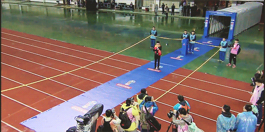 elaysium:  ”Popular group EXO’s member Zhang Yixing”Little pride singing the