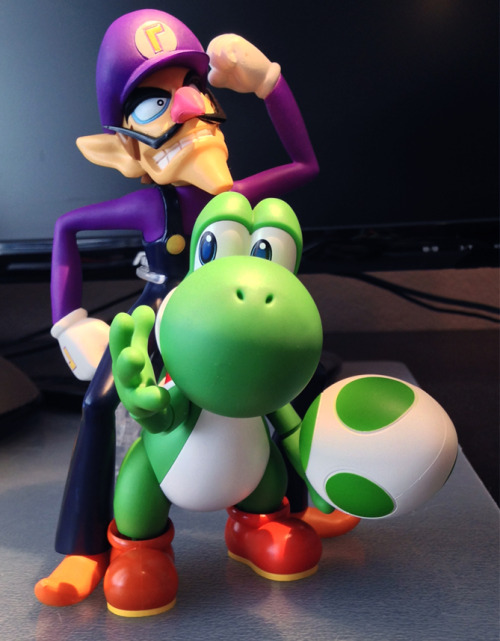 Yoshi - S.H. Figuarts!