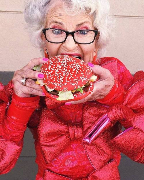 monty-does: dwnsy: the cooooooooolest grandmama in the world, our 88-year-old Baddie Winkle I want h