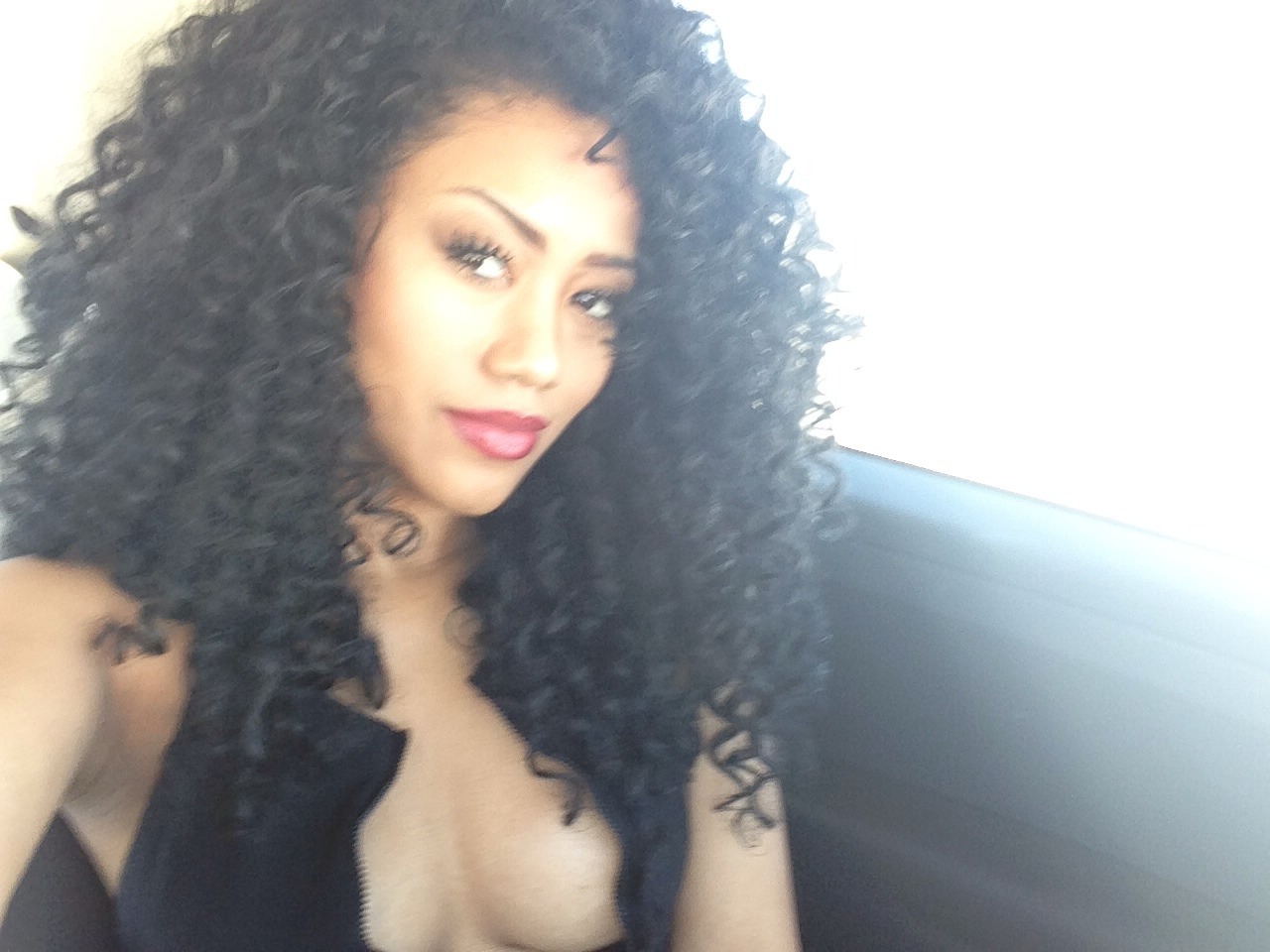ThiS GuRL... HeaH...GoT Me "SpRuNg"!!