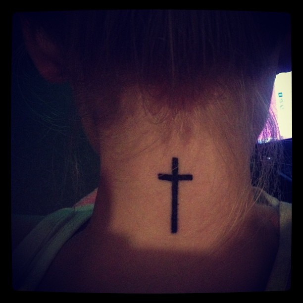 fuckyeahtattoos:  Scabbing a little now, cross on the back of my neckDone by Sam