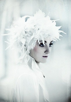 maperlu:  100 My Ladies in 2012 89. Evanna Lynch