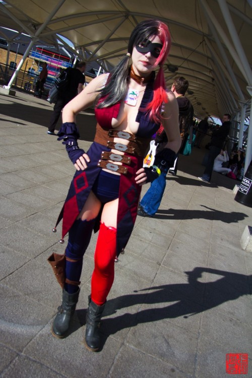 foodandcosplay:  London Super Comic Con 2014 Harley Quinn - Injustice ——————————————————————— You can find more photos at [Tumblr] [Facebook] [Twitter] [Flickr] 