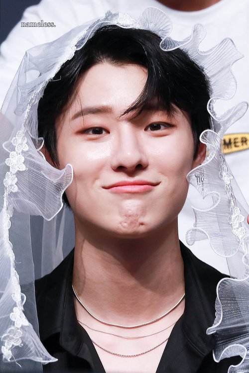 CHO SEUNGYOUN