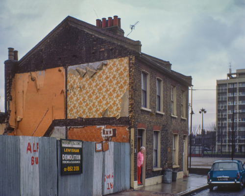 scavengedluxury:London’s East End in the 1960s and 70s by David Granick.