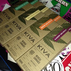 4Pea2Ce0:  Tattootaibobo:  A Higher Chocolate Experience 🍫🍁 Kiva Medical Cannabis!!