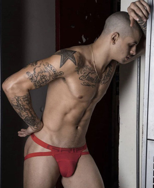 Men in super hot underwear : https://gayside1.com/men/men-in-super-hot-underwear-nsfw-3/