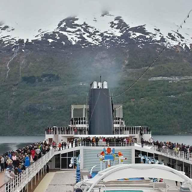 #MSCSinfonia enter in #geirangerfjord in #norway @visitnorwayIT @msccruisesofficialMiss u #mylittlegirl#crazycruisesonboard #eraora #cruiselife #cruiseship #cruising #cruise #bloggers #cruisebloggers #traveling #vacations #explore #pics...