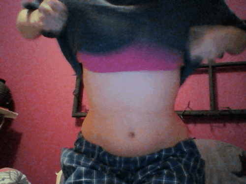 notverycleverurl:  I like my tiny boobs. <3
