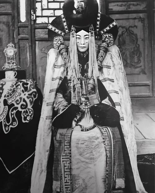 Queen Genepil of Mongolia - the last Queen Consort of the Bogd Khan, the spiritual monarch and leade