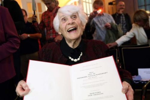 goodstuffhappenedtoday:Denied under Nazis, 102-year-old Jewish woman gets doctorateBy KIRSTEN GRIESH