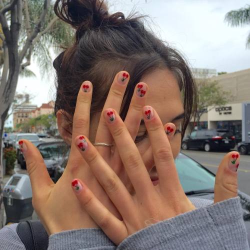 devonleecarlson:luv my nails @oliveandjune(at Olive & June)