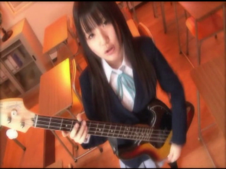Cosplay Girl Tsubomi (K-On)  VIDEO -  https://www.facebook.com/photo.php?v=677285432330940