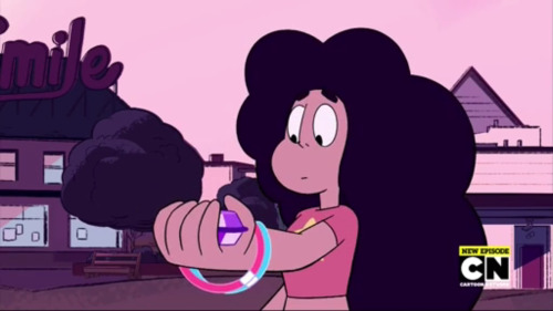 pingagirl:  luxxyb:  everyone’s reaction to seeing stevonnie for the first time tbh  Why does Jasper remind me of a big llama 