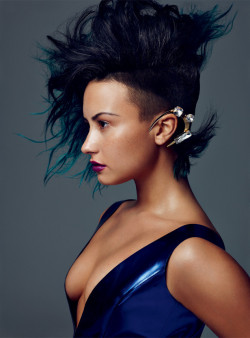 autremondeimagination: Demi Lovato. 