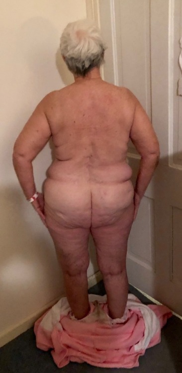 supersexybbwandfattygrannies:wanted to give you a view of her ever fattening ass,