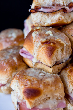 boozybakerr:  Croque Monsieur Sliders with Strawberry Jam 