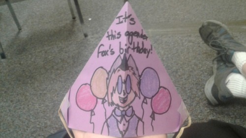 //I Got Bored. So Now I Have A Hat!//