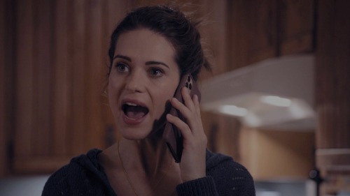 Lyndsy Fonseca as Laura Turner in Turner and Hooch 1x04