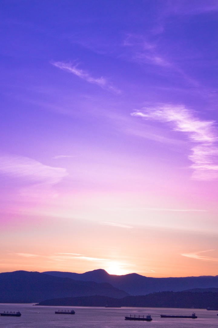 -olly:  First Sunset in Vancouver // By: Oliver Shou 