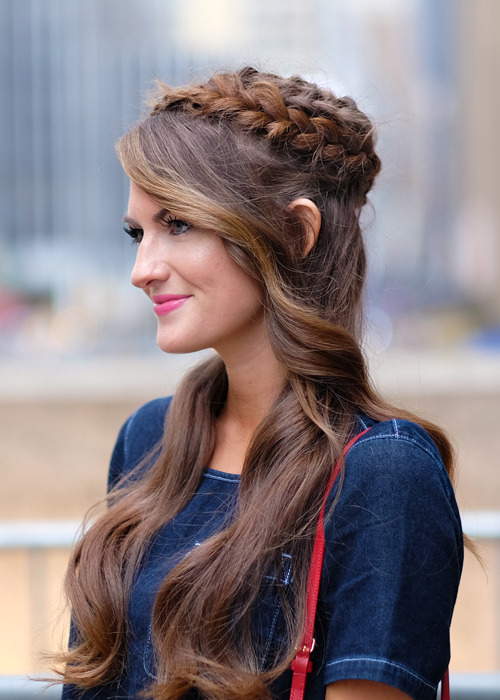 Transition your braided crown from summer to fall by going with a half-up style like this TRES-creat