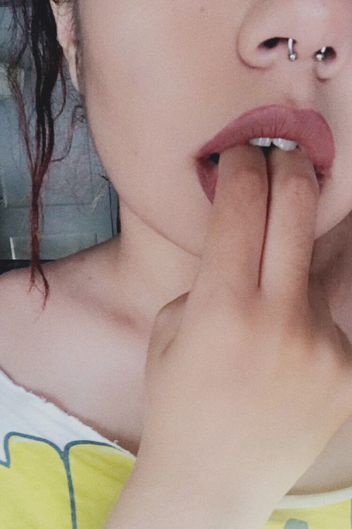 smolbbygurl:  Can you let your baby be my girl👄