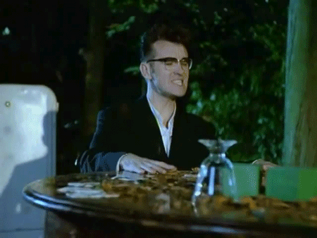 moz-around-the-fountain:  I can’t look at this without laughing, so dramatic and graceful 