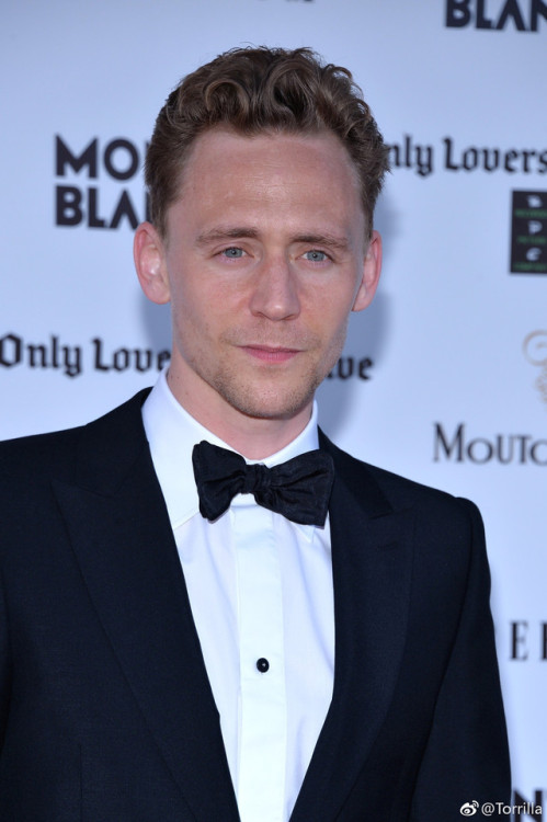 lolawashere:Tom Hiddleston attends a private dinner hosted by Montblanc and Liberatum to celebrate t