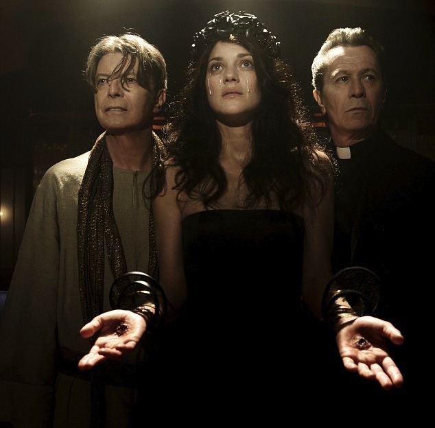 mattystanfield:  David FUCKING Bowie | Marion Cotillard | Gary FUCKING Oldman The