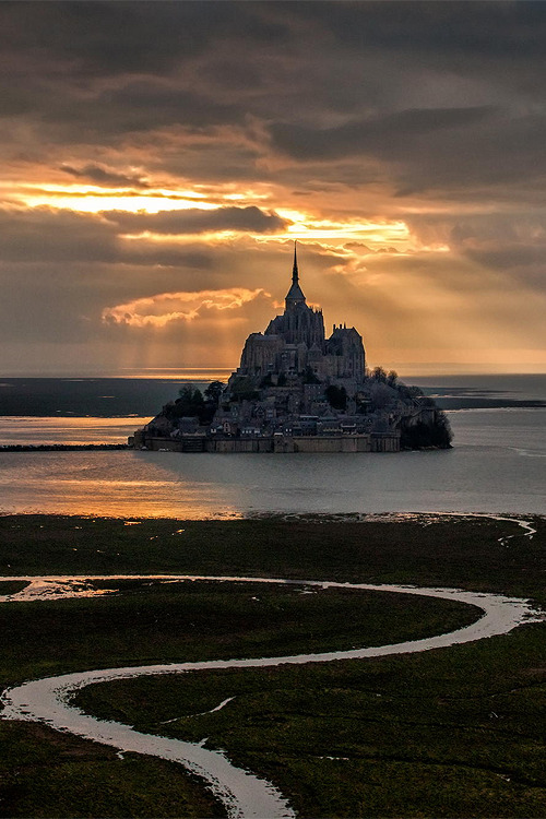 vurtual: Welcome to heaven ! (by Breizh’scapes Photographes)   Mt. St. Michel,