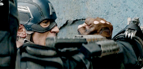 papertownsy: Everybody, Chris Evans as Captain America.