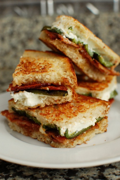 guardians-of-the-food:  Jalapeno Popper Grilled Cheese