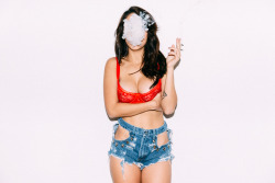 vanstyles:  Tianna G exhaling #2