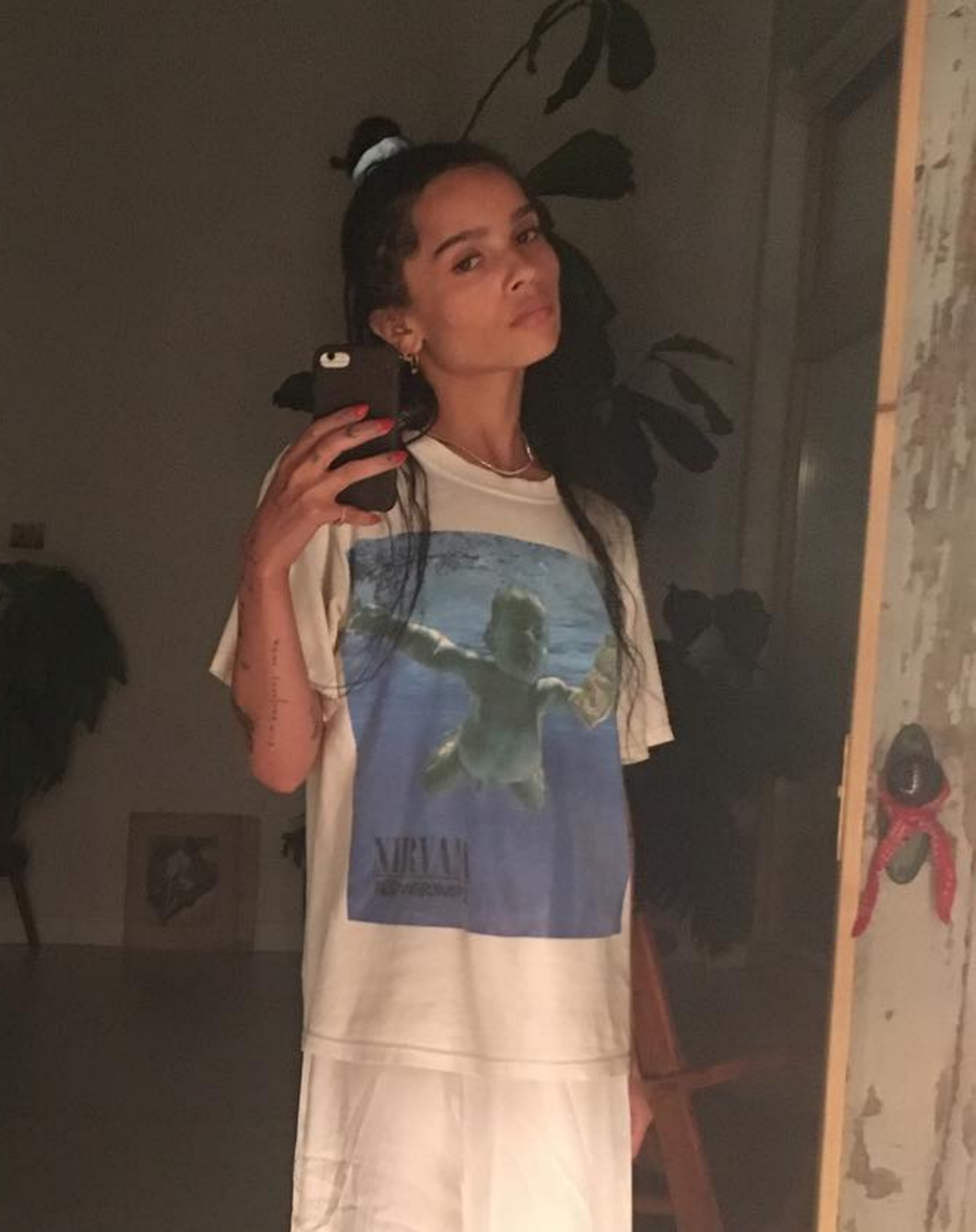 Porn Pics andibear:zoë kravitz t-shirt appreciation