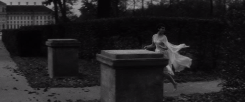 Last Year at Marienbad (Alain Resnais,1961)