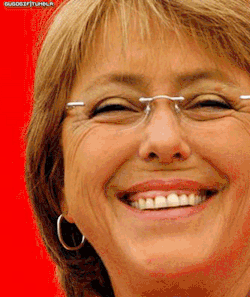 jaidefinichon:  Michelle Bachelet Titan version GIF 