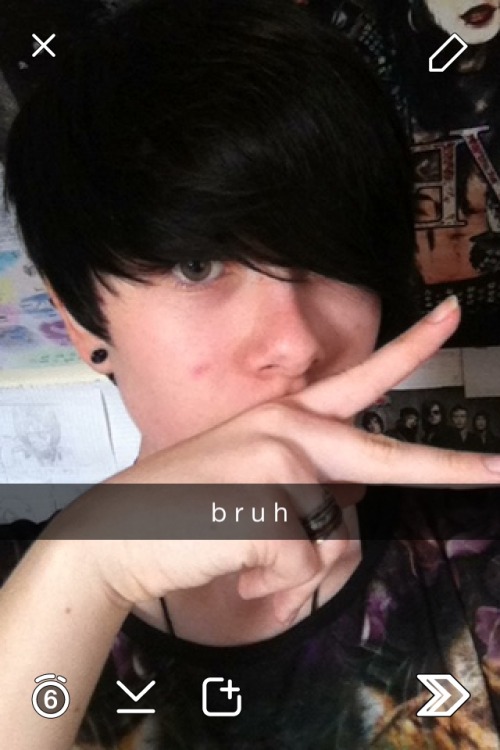 prince-koyaku: I got a hair cut If we’re mutuals you can add me on snapchat