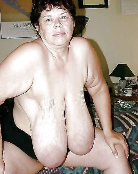smoothquim:  rideitordo69:  I love Huge Sagging Tits! Anyone Else?  Yep,me!