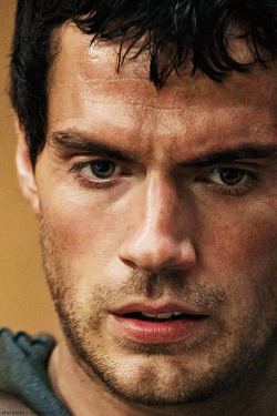 amancanfly:  Immortals: Theseus  Henry Cavill